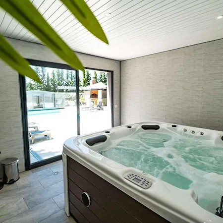 L'echappee De - Piscine - - Sauna Boudou