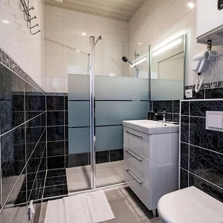 Country house L'echappee De - Piscine - - Sauna *