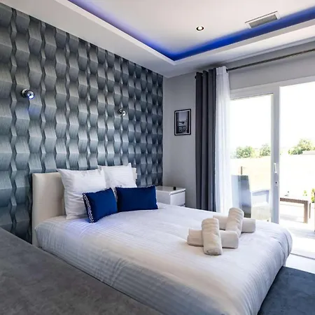 Country house L'echappee De - Piscine - - Sauna
