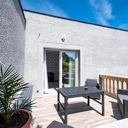 L'echappee De - Piscine - - Sauna Country house